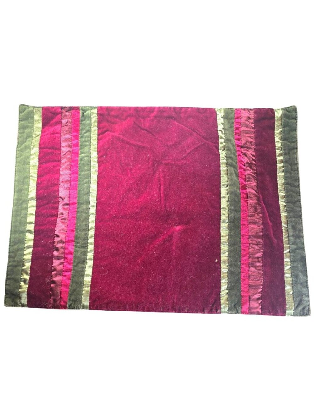 Set Of 2 Burgundy Gold Green Placemats St. Nicholas Square Christmas Linen